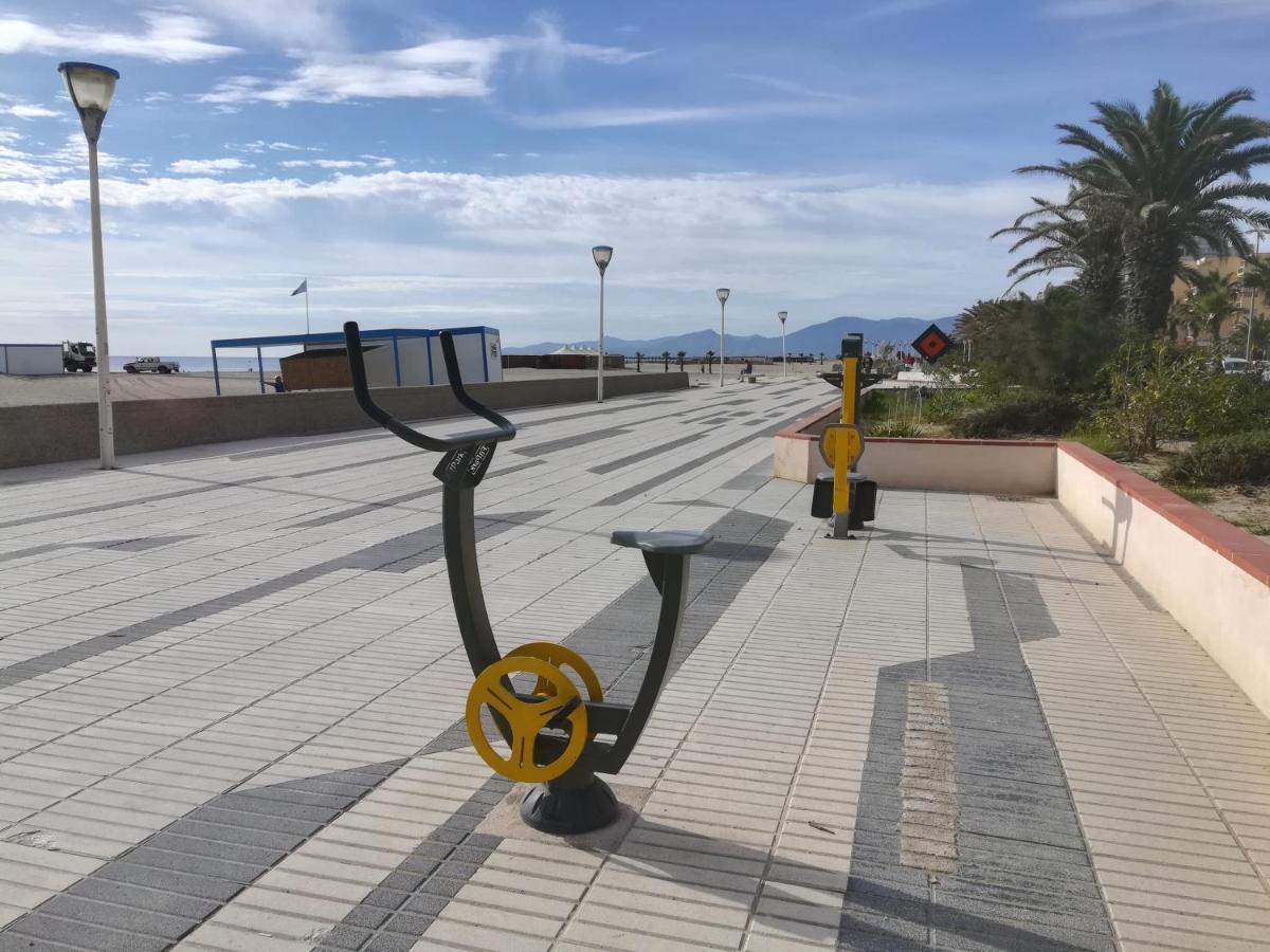Agreable Studio 50M De La Plage Canet-en-Roussillon Extérieur photo